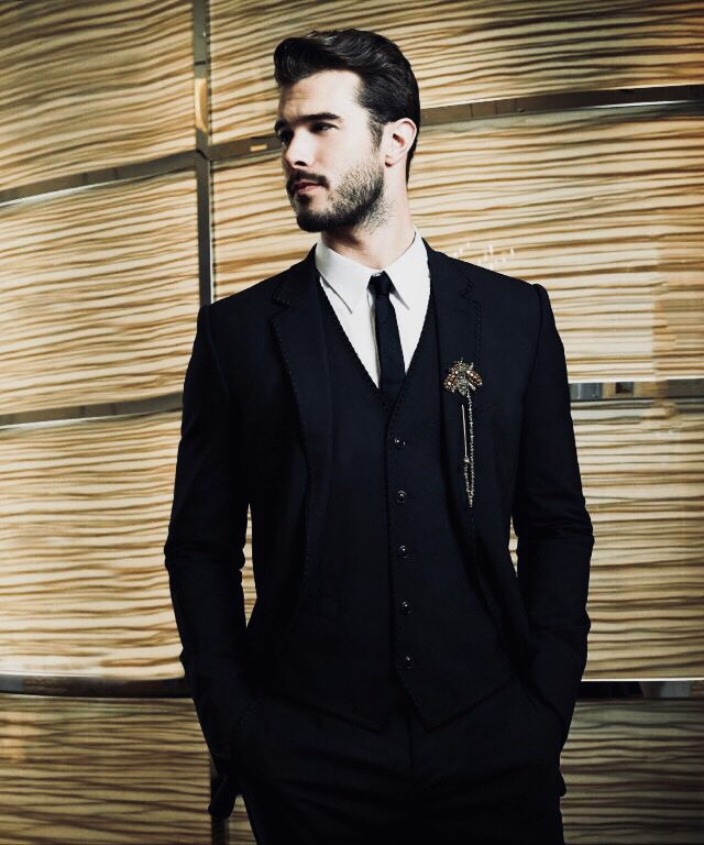 SelcouthHayes's tweet image. 𝒜𝓇𝒾𝑜𝓈 𝐻𝒶𝓎𝑒𝓈
⚜️ The Capitol
⚜️ 22 years old
⚜️ Brother to @AtlasPNC