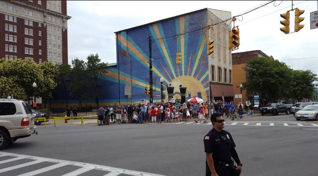 IndivisibleMV's tweet photo. Which one is the Trump/Tenney crowd and which is the #epicNY22protest? https://t.co/3m17d9S7Fx