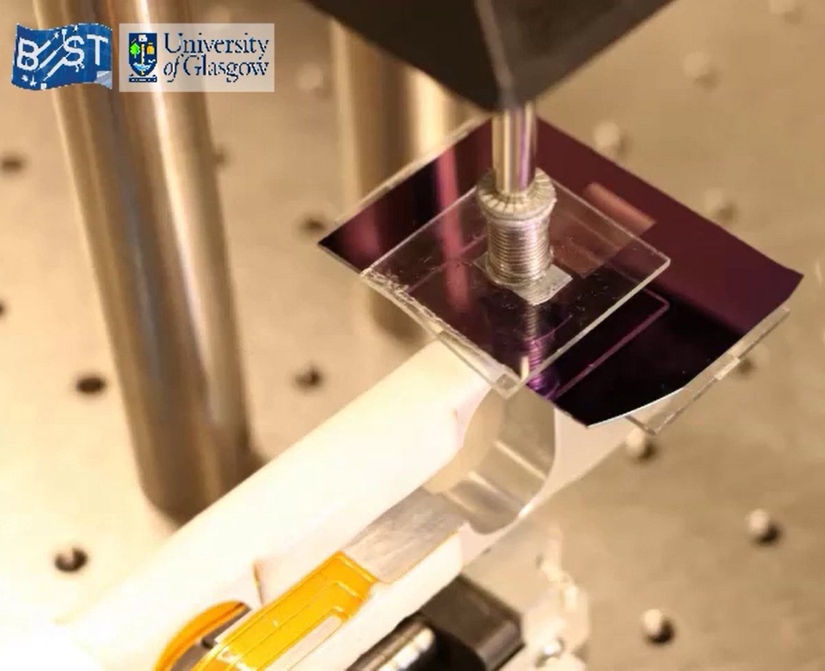 MDCPrecision's tweet photo. Printed electronics breakthrough could lead to flexible electronics revolution 🖨️https://t.co/rlXlkKxexC #UniversityofGlasgow #Semiconductor #Nanowires #VacuumChamber #CVT #MDCVacuum #CVD #Electronics #Prosthetics #ReactiveIonEtching #REI #Nanoengineering #VacuumTechnology https://t.co/qV0btHVaBw