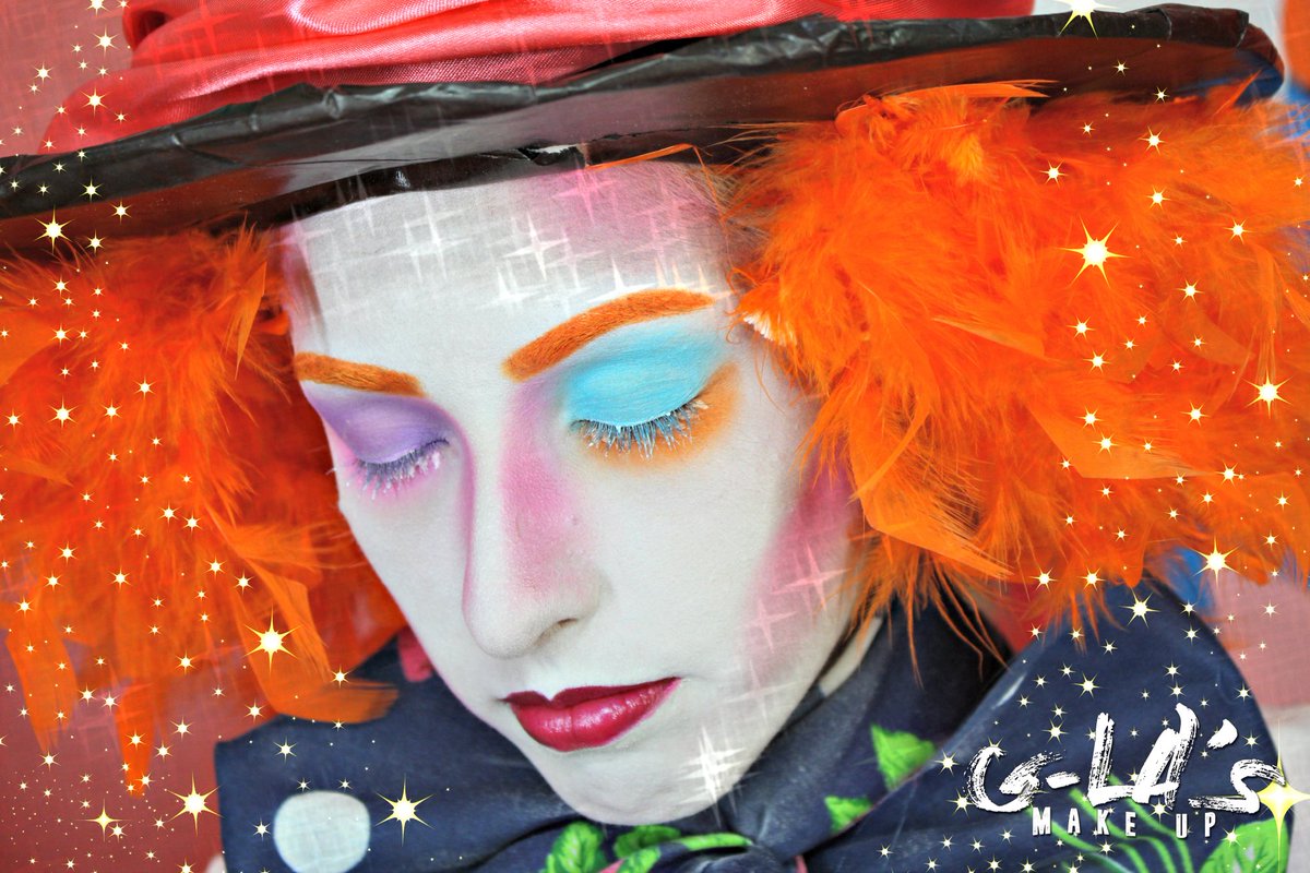 GiselleFitch's tweet photo. Nuevo proyecto en el que estoy trabajando! Este es mi Photoshot del Sombrerero Loco Make-up!!!!! #GLAsMakeup https://t.co/qXKdwwYcVb