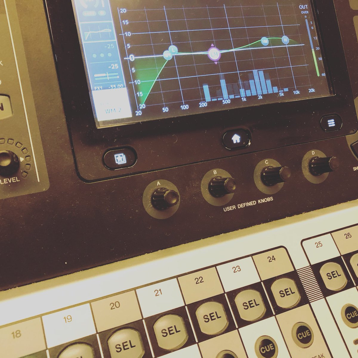 TheDevotion1's tweet photo. Had a go with the #yamaha TF5 board. #livesound #churchmix https://t.co/O9cLFnMizN