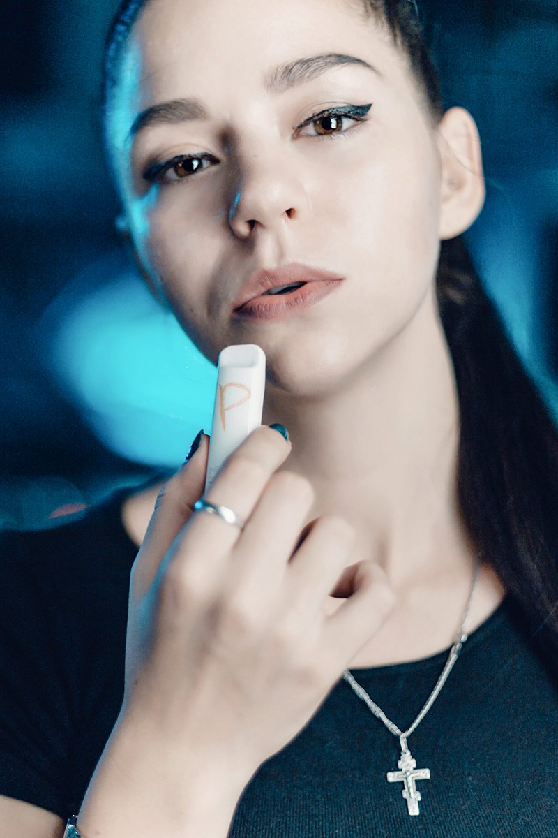 Jasmine14695822's tweet photo. Mask king------Cigone disposable e cigarette
No leak , No refill , No rechargeable👍👍👍
#Maskking #Cigone #ecigarette #300puffs #vaping #mechmod #ecigar #ecigarettemod #ecig #esmoke ##ecigkit #vapor #vape #atomizer #vaporizer #전자담배 #베퍼 #電子タバコ #disposableecigarette https://t.co/ayJ3LLuVYA