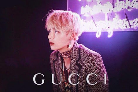 heavensgguk's tweet photo. Taekook AU where Gucci model Taehyung falls for Burberry model Jungkook. But none of them know that they are supposed to be rivals... #taekookau #vkookau #taekook #vkook #btsau #bts https://t.co/K816MjEgrJ