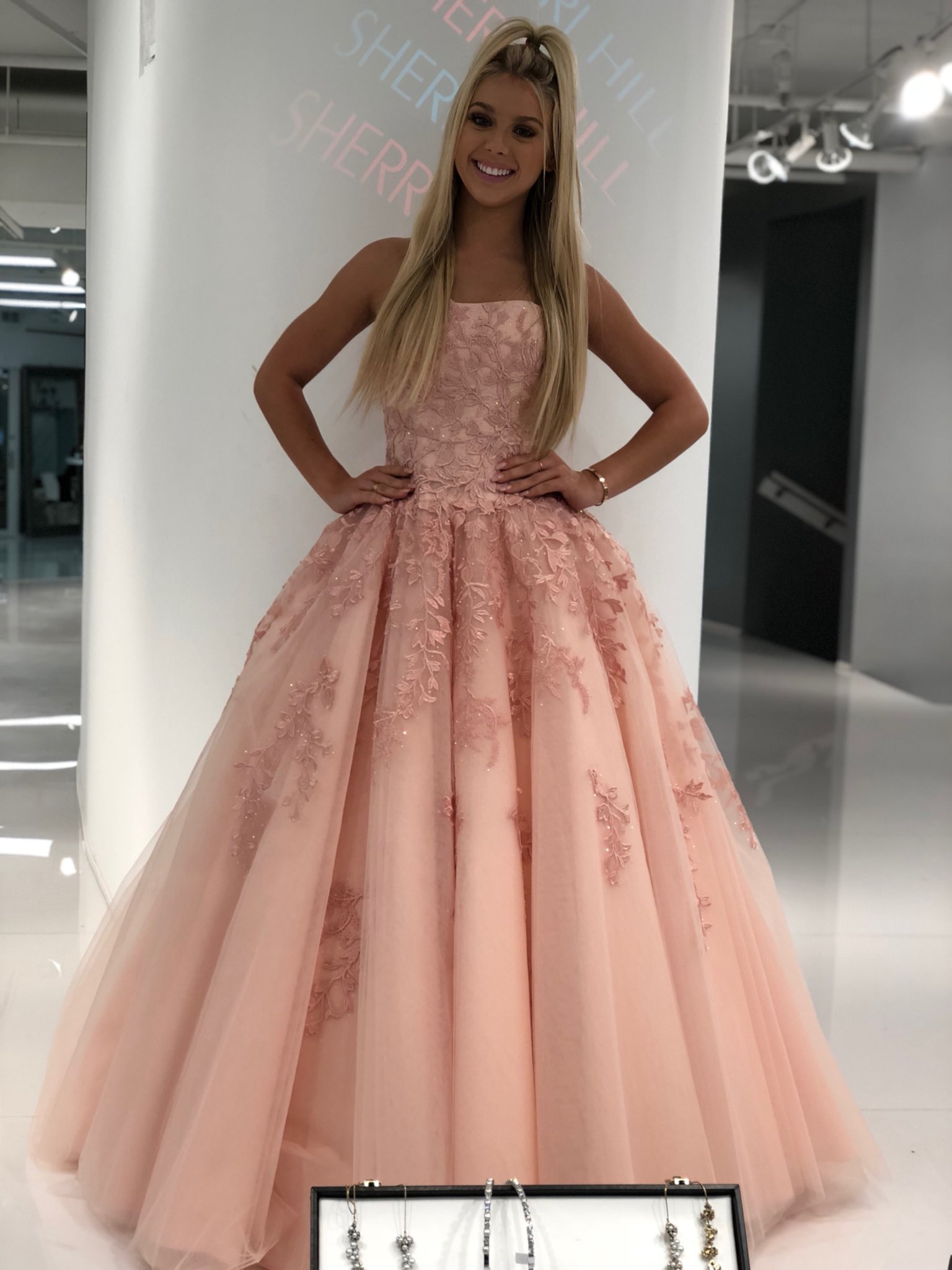 52341 sherri hill