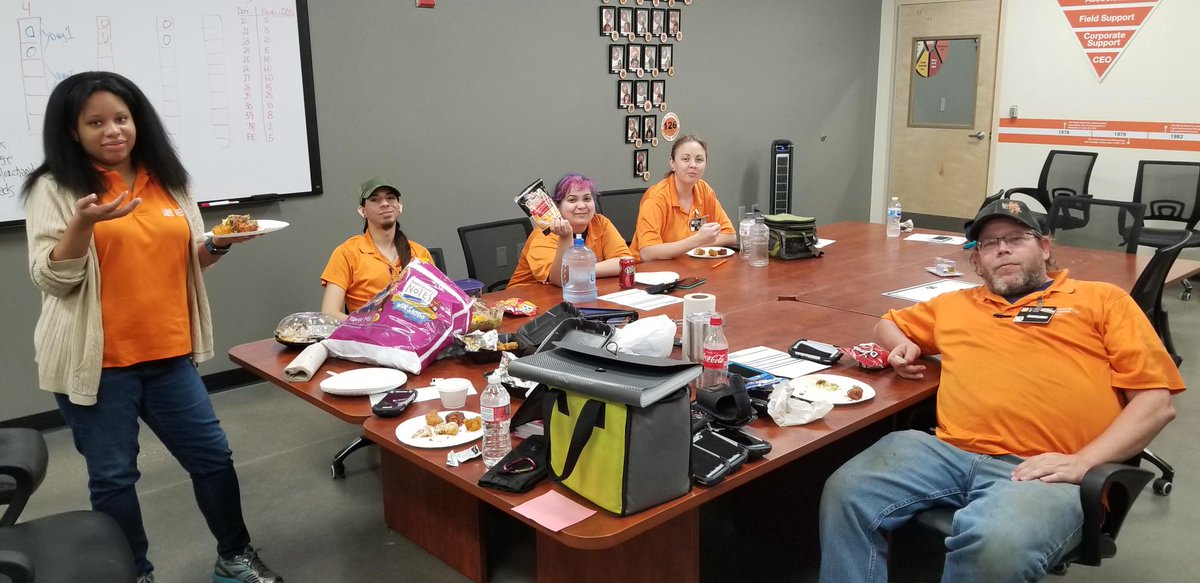 D92Met's tweet photo. Meetings in a Box for August
#d92teamb #HomeDepot #meetingsinabox @Kevin_c_lam1111 @BCHaynes56 https://t.co/T5zV678PTe