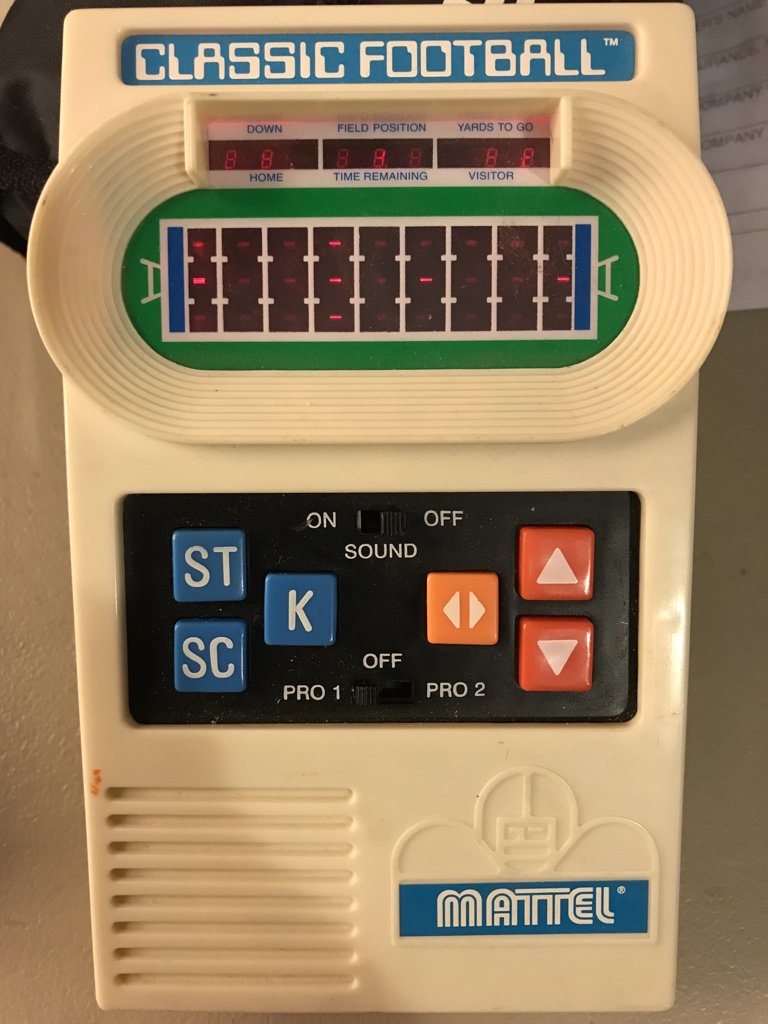 Aportzline's tweet photo. Ah, the treasures you find switching the house around. This STILL works!!! #mattel #nopassing #quickthumbs https://t.co/Ai2qqVRLXO