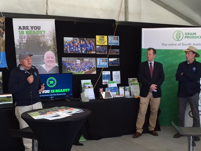 SA_PIRSA's tweet photo. Our new on-farm biosecurity program is officially launched! #OneBiosecurity ambassador Geoff Power & SA's Chief Veterinary Officer Roger Paskin are @EPFieldDays #epfielddays https://t.co/FsBoyxjaJi https://t.co/PLmXLXrZMI