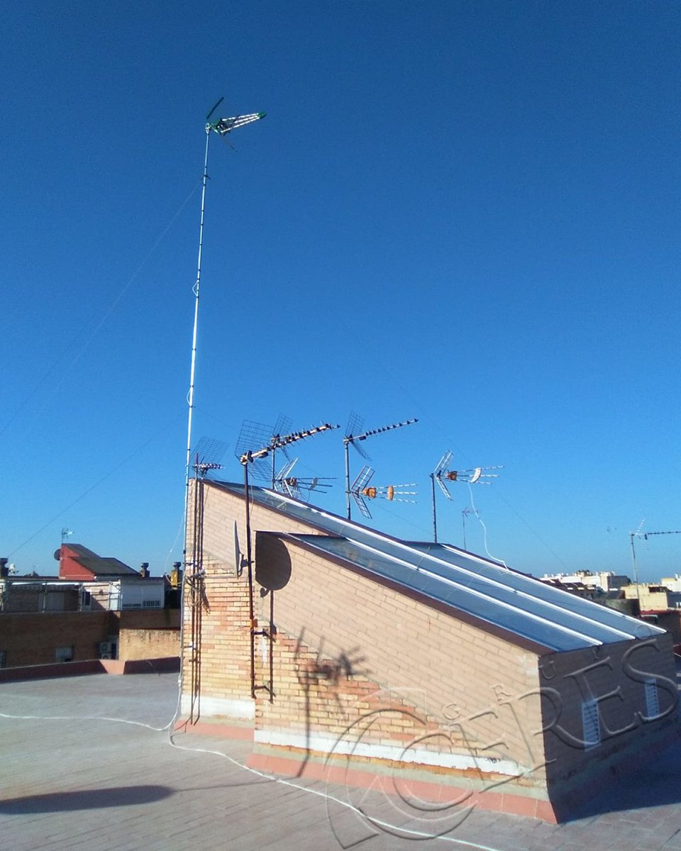 GrupoCeresConst's tweet photo. Fotografías de una obra terminada en Alcalá de Guadaira.

☑️Instalación de ascensor y lucernario
☑️Reforma de revestimientos
☑️Pintura
☑️Instalación eléctrica de zonas comunes
☑️Nueva cubierta transitable https://t.co/iXtkLPkVh8