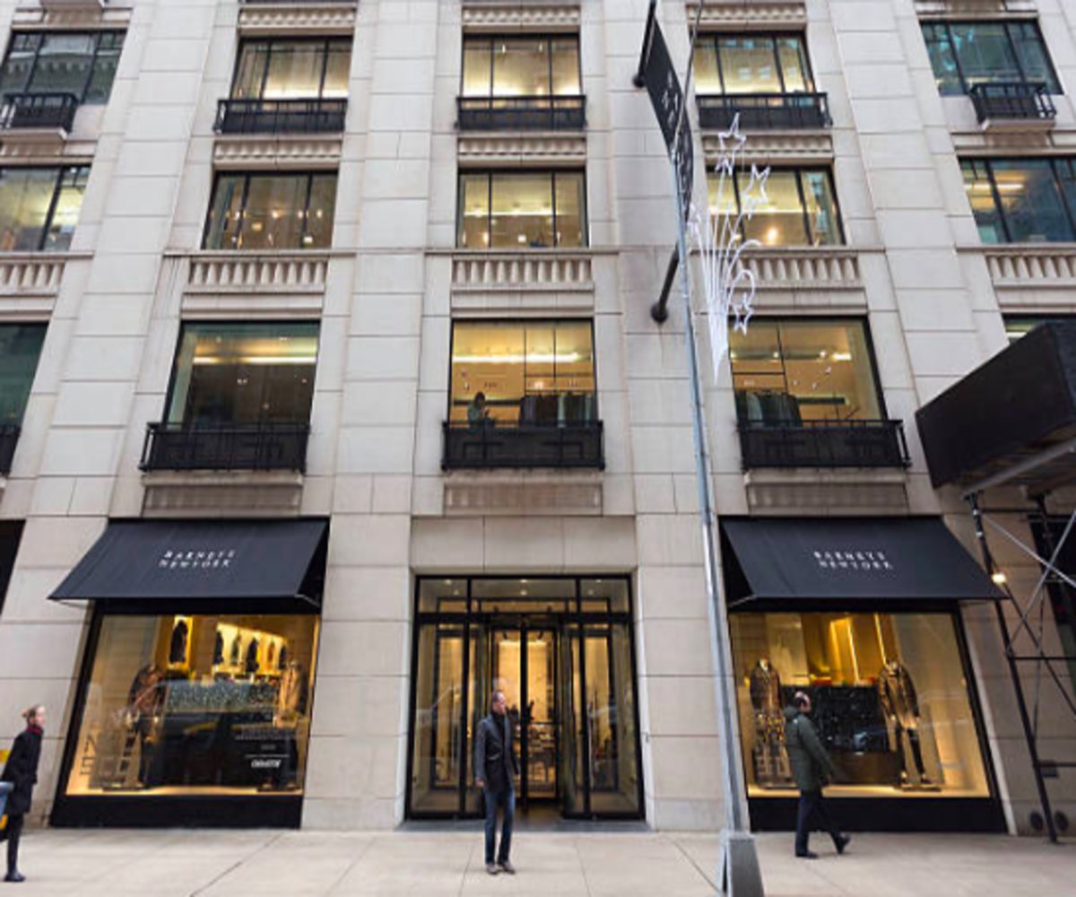 iFashionNetwork's tweet photo. Barneys’ Receives Disappointing News | iFashion Network     

https://t.co/JXhSslsCJI     

#Barney #barneysNews #BarneysNewYork #Barneys #iFashionNetwork https://t.co/T0hsP1sjqB
