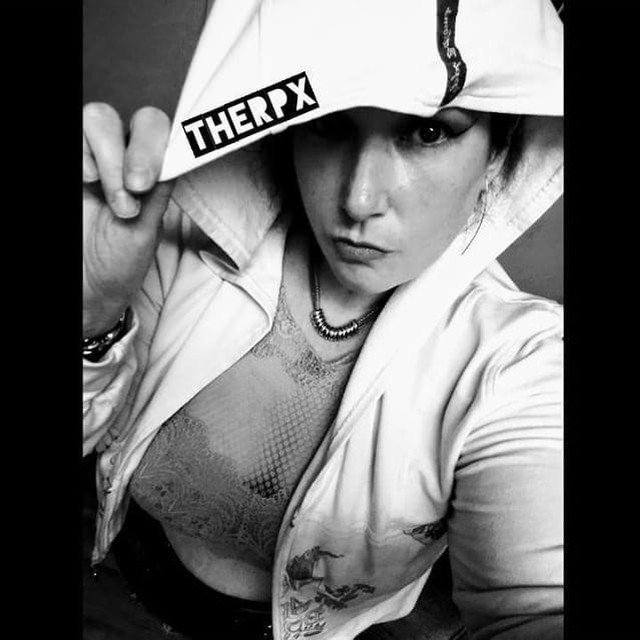 TheHypeMagazine's tweet photo. Media Stop: Get to Know the brains behind The 8 Ball Hour, Rose Porter @TheRPX @Glocawear
#GlocawearRadio, #HHPOV, #Media, #Philadelphia, #PhillyHottRadio, #Radio, #RosiePorter, #The8BallHour, #TheRPX #TheHypeMagazine @thehypemagazinenetwork #MusicLoung… https://t.co/IepSNJlBiv https://t.co/npX8TVDaHl