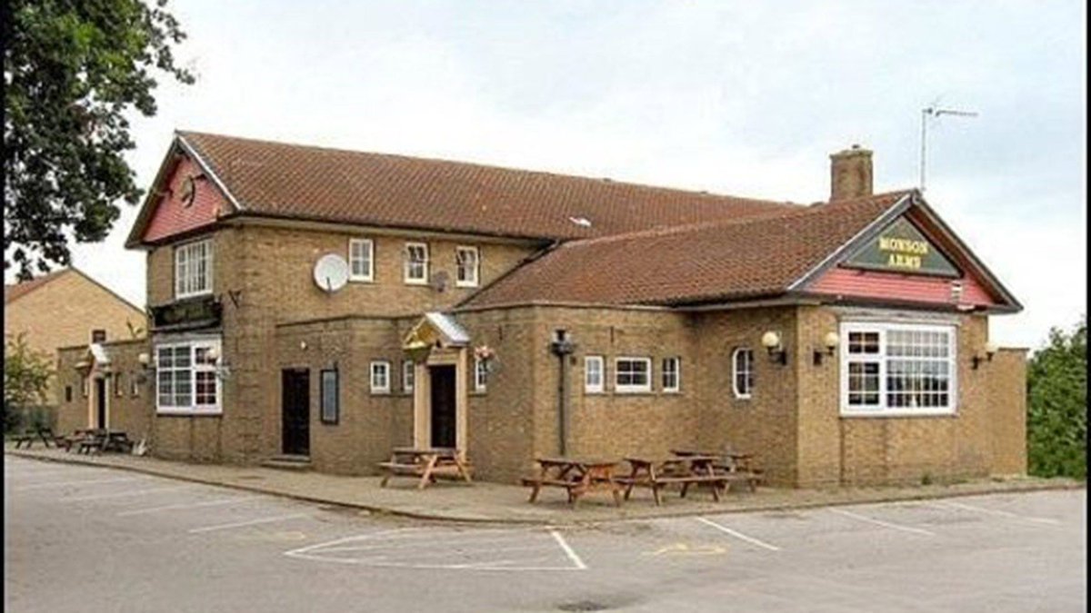 £2.5m neighbourhood centre plans for former #Lincoln pub

buff.ly/2MdxFqV