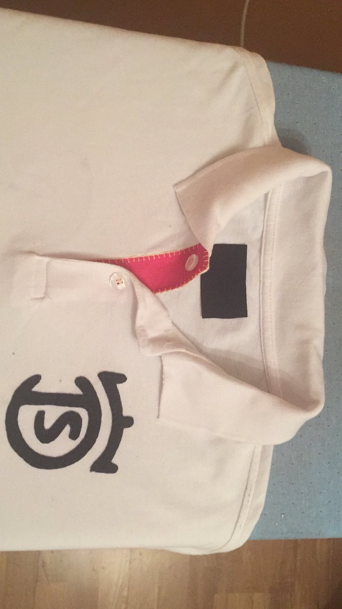 dmarmola's tweet photo. Diego ya tiene su polo personalizado. Esperamos que lo disfrutes. Regala original, regala @dmarmola #Verano #summer #handmade #regalos #regalosmolones #caballos https://t.co/rpfjYOEQR9