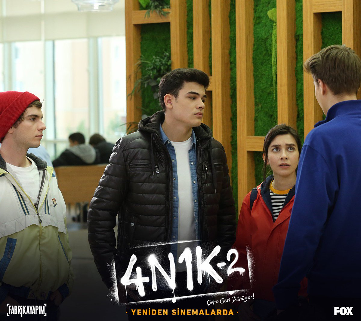 Ali ve Barış arasındaki gerilim bitmiyor. Peki neden?🤔 Cevabı sinemalarda… #4N1K2 <a href="/Fabrikayapim/">Fabrika Yapım</a> @FOXTurkiye