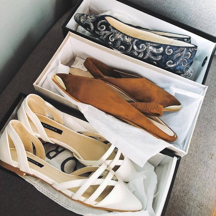 imjanethunder's tweet image. 3 time&apos;s the charm! ☘ @para.phie splurging on hot shoe finds from  @addictsanonymousofficial @zaloralabel. 💓👠 #FindItOnZALORA

Shop @ZALORAPH  &amp;amp; Get 15% off when you use code: ZBAP8MX. 

#zaloracode #Vouchers #shopping #fashion #style #coupon #discount #Sale