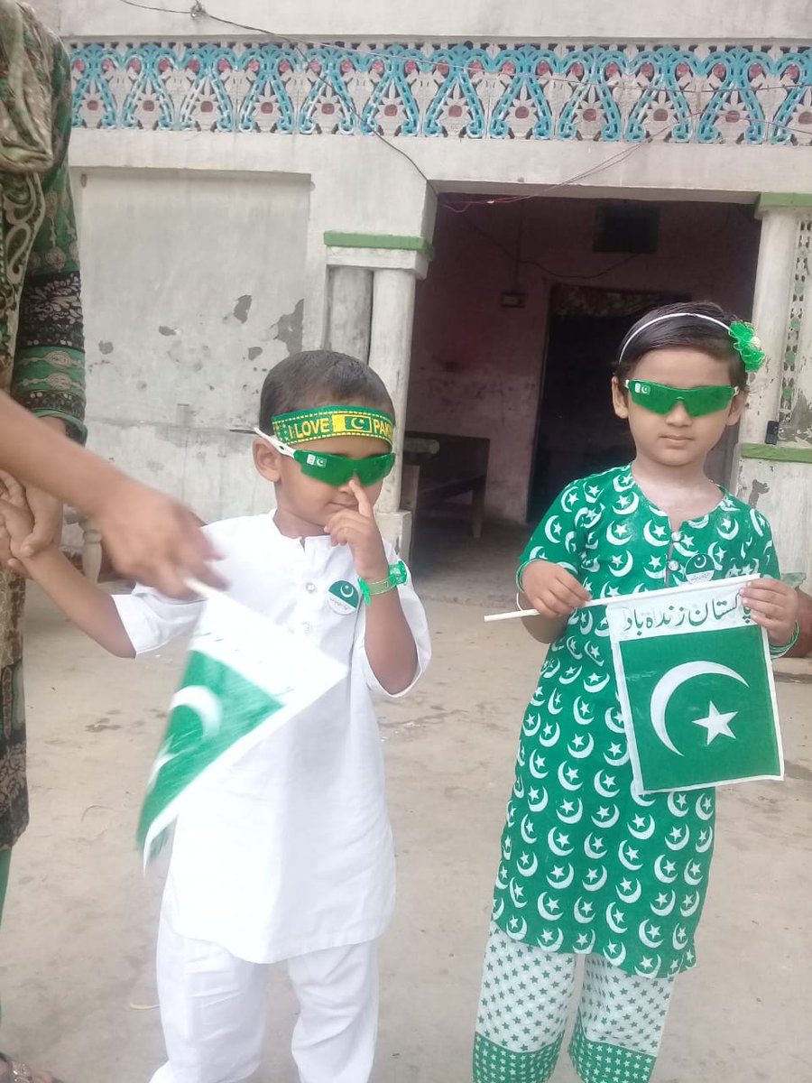 SALAMATBAIG's tweet photo. https://t.co/xoRpO4TTgg