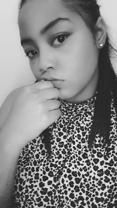 Late night kik sessions with yours truly💓 come kneel down before a true goddess👄 kik me at mistresski27<a href="/tag/femdom"class="tags"><span>#femdom</span></a><a href="/tag/findom"class="tags"><span>#findom</span></a><a href="/tag/ebonygoddess"class="tags"><span>#ebonygoddess</span></a><a href="/tag/cuckold"class="tags"><span>#cuckold</span></a><a href="/tag/paypig"class="tags"><span>#paypig</span></a>