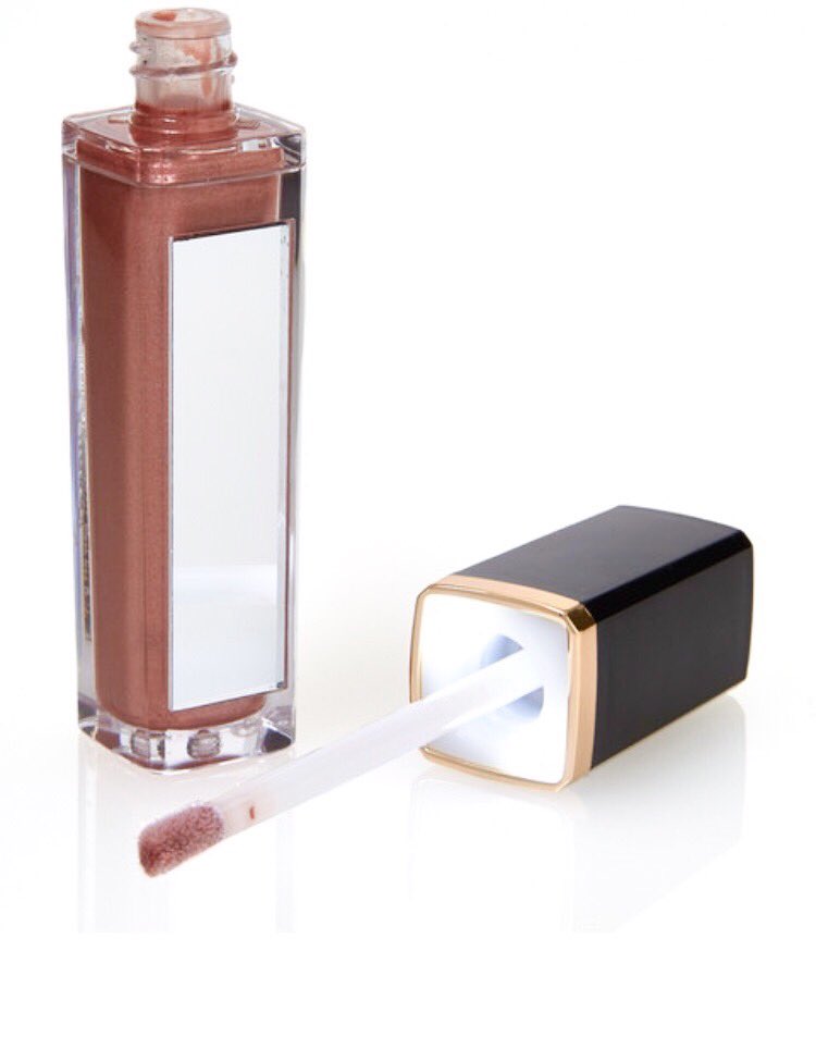 nyc_diana's tweet photo. Vegan &amp; Cruelty Free LED Light up &amp; Mirror Lip Gloss https://t.co/NzJkHwNFVm