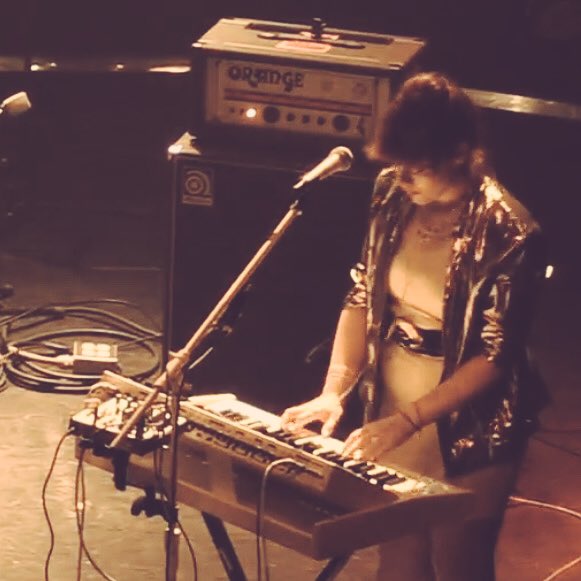 hisnameisalive's tweet image. thank you everyone at @AthensPopFest, thanks for buying all our tapes and records and patches so we didn’t have to sleep in the park and eat bugs and rocks. also thank you @ReverendGuitars and @OrangeAmps and @moogmusicinc