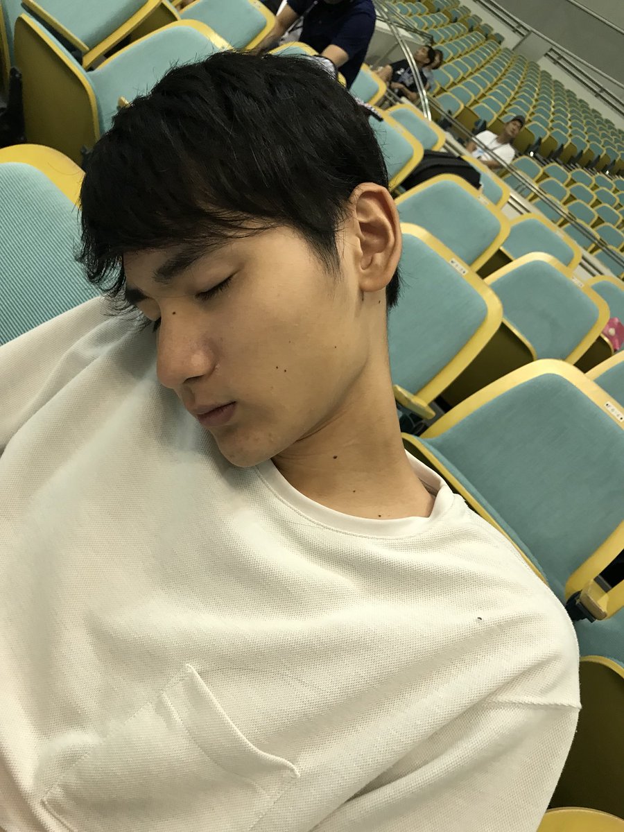 8/11-12
なみはやマスターズ
長水路／短水路大会🏊‍♂️🏊🏻‍♀️

メダルも多く獲得しました！！
女子個人種目と100mフリーリレーで大会新記録も樹立😁😁😁

AQUAウィメンズの勢いは止まりません🌊🌊

泳ぎ終わった後は睡魔が…