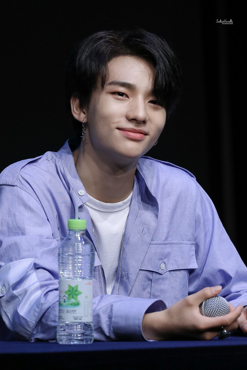 2000320kr's tweet photo. 180812 
#StrayKids #Hyunjin #스트레이키즈 #황현�� @Stray_Kids https://t.co/ohapXidknk