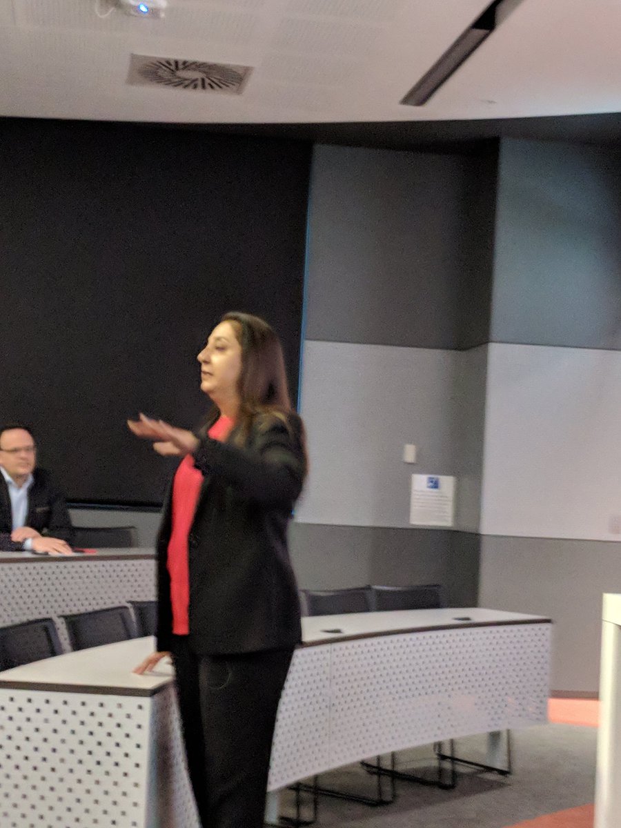 tomsmith_tm's tweet photo. Distinguished Professor@BaljitKSidhu giving inaugural lecture at @usyd @AFAANZ @AJM_SAGE @cpa @finsia @AASBaustralia https://t.co/AS3m3vHl2w
