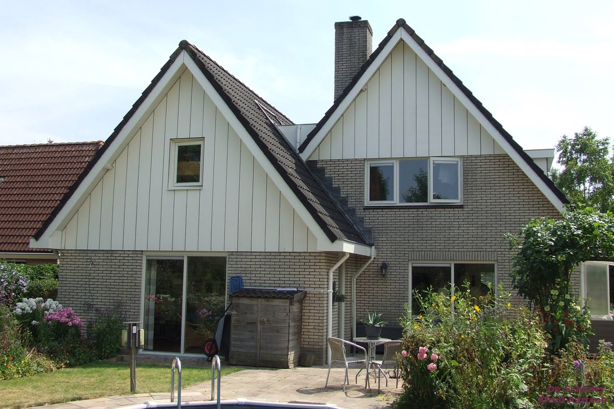 Nog een mooie recensie op efred.nl/recensies  Schilder Efred Aartsen heeft ons huis volledig geschilderd. Alles wordt met de hand geschuurd en de grondlak alsmede de afwerklaag wordt met de kwast aan gebracht. Prachtig strak schilderwerk. Fantastisch gedaan Efred