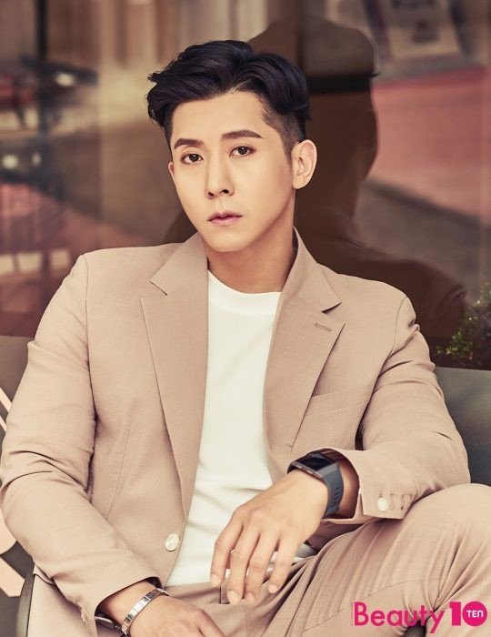 【インタビュー】Fly To The Sky ブライアン「僕にはファンと家族、友達がいる。確信が持てるまで結婚は…」 news.kstyle.com/article.ksn?ar…