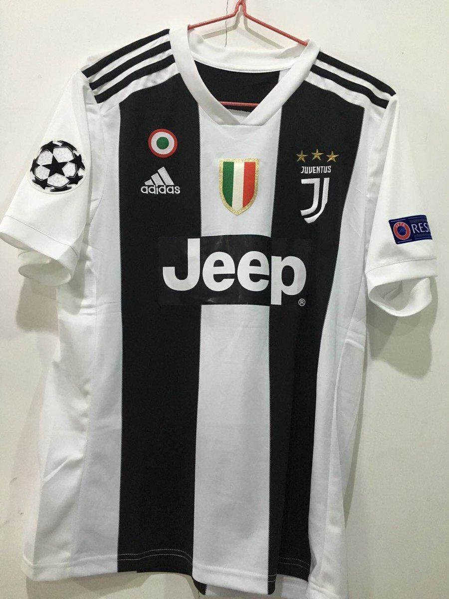#Concorso 👏👏
Vuoi vincere una Maglia Calcio #Juventus Ronaldo 7 ? 🤩🤩🥳🥳
👉 seleziona una maglietta che ti piace.
▶️ RT + Follow @11calcio_it
⌚️ Tre vincitore, Disegna il 20 agosto 🎁🎉
#SerieA #Juve #champions #CR7 #JuJersey #Ronaldo