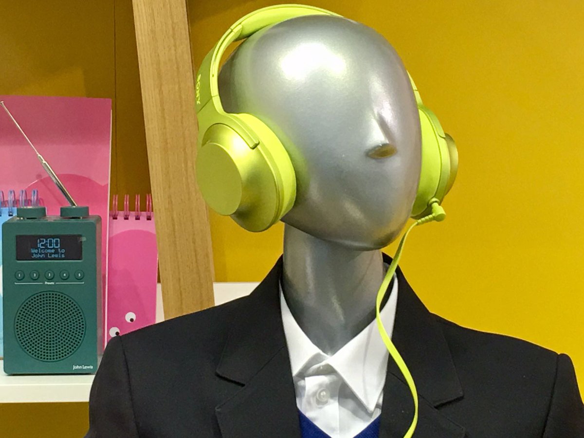 A #VirtualOffice helps keep #office business costs low but expands your reach ow.ly/DCkx30lm6cS