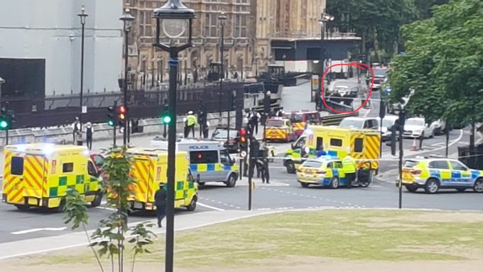 View image on Twitter