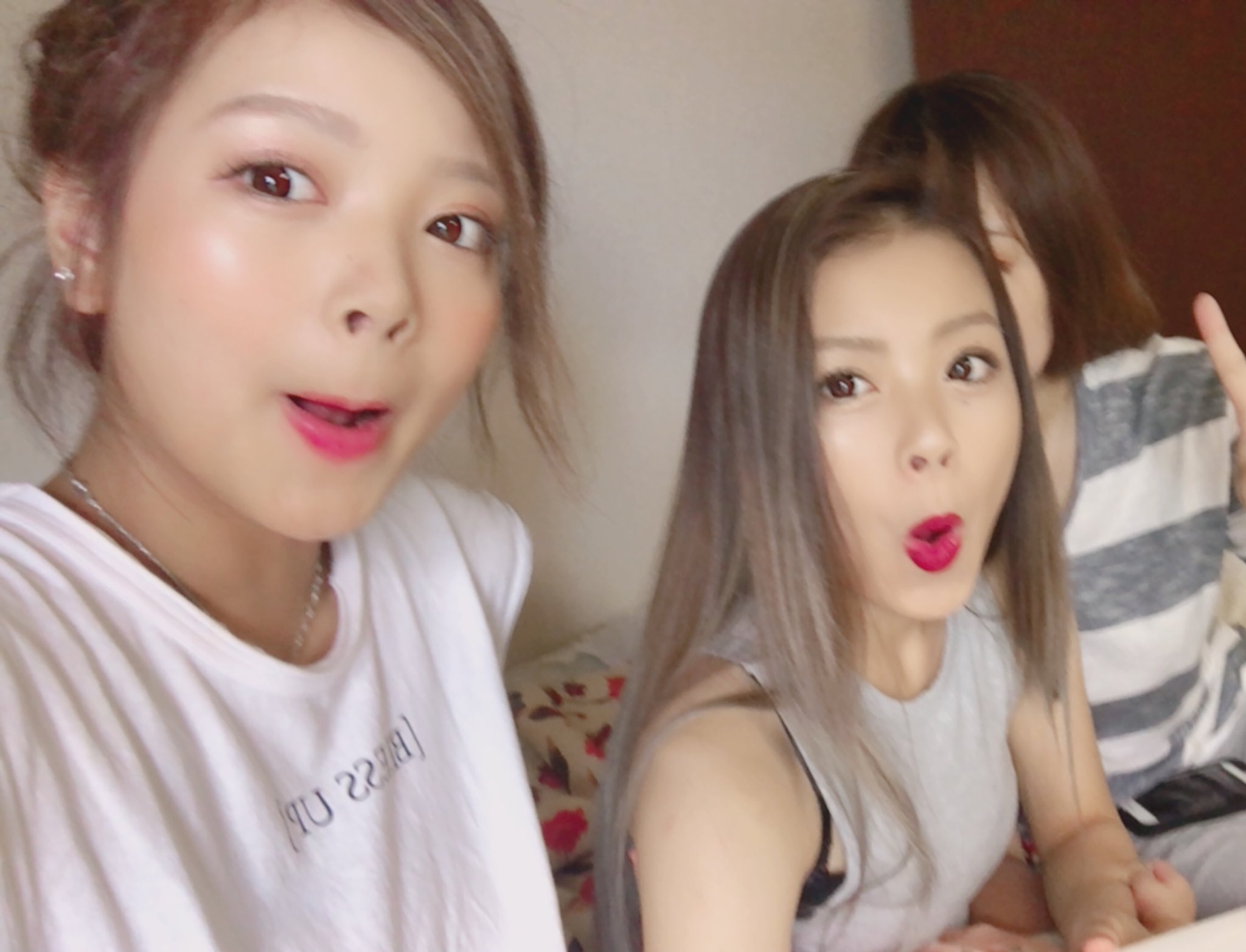 りったろ Rieru Nakamoto 帰省中 三姉妹です私 久々に会ったお姉さま達 これしか写真がない りったろ Rieru Nakamoto 帰省中 三姉妹です私 久々に会ったお姉さま達 これしか写真がない