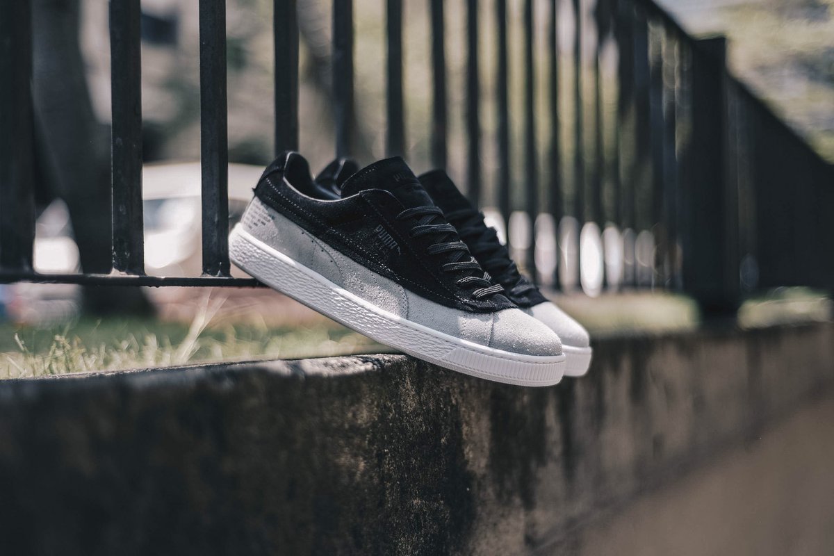 Schandelijk dikte Incident, evenement Sole What on Twitter: "Puma Suede Classic x Stampd. This pair dubbed 88-18,  splitting the premium black and grey suede upper, which provides an  unfinished design &amp; showing details on its heel