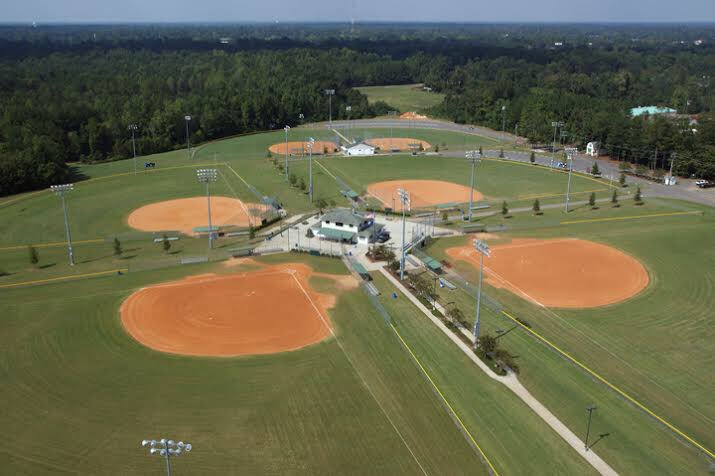 LowcountryUtd's tweet image. Great meeting with Director Best over at @SummervilleSC Rec. Dept. Were really hoping that @SummervilleSC agree to the benefit that can come from this partnership opportunity. 
Gahagan Park will be a wonderful home venue for #LUFC 
#CommunityReinvestment #SupportYourLocalClub