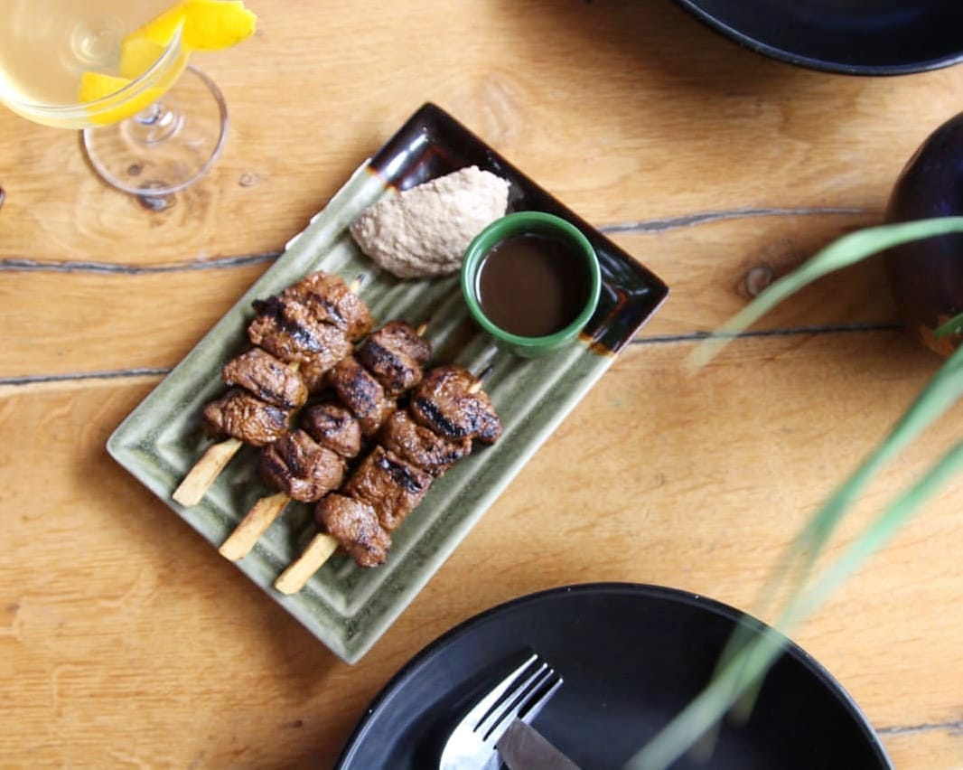 Experience the most diverse flavours with this delicious Beef skewers with Jus and Caramalises Onion puree - A taste that melts in your mouth only at Antares.
#ExperienceAntares #vagator #goatrip #gogoa #sarahtodd #australian #anjuna #masterchef #beachclubgoa #bestsunset