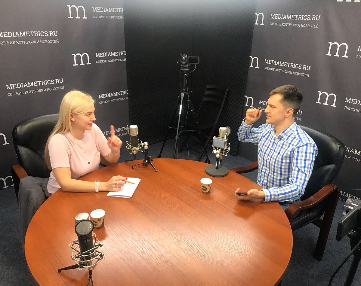Dasha_Sharova's tweet image. Talking about young entrepreneurs in Russia at #mediametrics radio