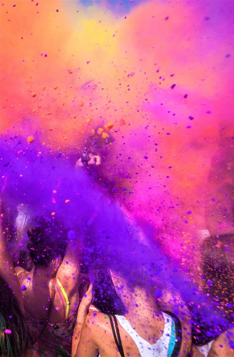 ColorSummer83's tweet photo. 🔥 CE VENDREDI aux Arènes de #Fréjus, ne rate pas LA SOIRÉE ÉLECTRO LA PLUS COLORÉE DE L'ÉTÉ 🎵 Propulsions de couleurs 🎉 #Mousse 💧#Neige ❄ 7h de son dancefloor avec #Mosimann, #AdrienToma, @funradio_fr 🎊 TICKETS : https://t.co/GXy3mNpZEJ @frejustourisme @EsterelCoteAzur https://t.co/FRRgv85qOc