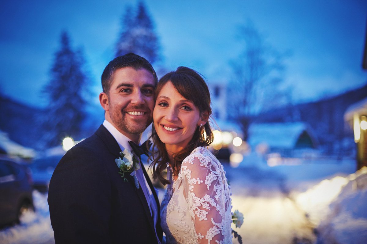 jioarts's tweet image. We strive to offer couples something different with their #creativeeyes &amp;amp; #customizablepackages. When you choose us, there will be no cookies cutter – only great #weddingphotography! Call (201) 805 – 8265.