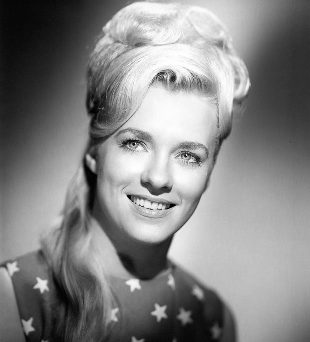 Happy birthday to Connie Smith, born on this day in 1941 in Elkhart, Indiana. 