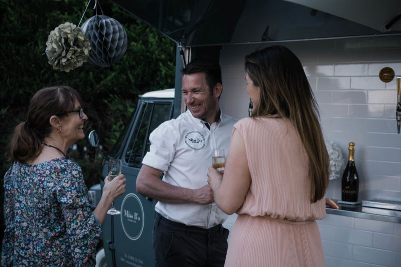 BrambleArtisans's tweet photo. Have you thought about adding a vintage prosecco van to your celebrations? Visit our website for more information about the lovely Miss B's Bubbles! https://t.co/ug0WybgMz8