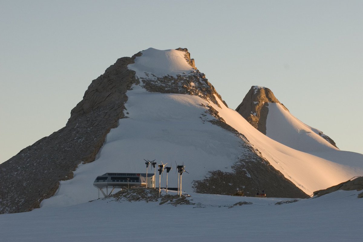 VACANCY
We’re hiring an enthusiastic and skilled Electrical/Electronics Engineer to assist us with Belgian Antarctic Operations at the Princess Elisabeth research station
Apply by 15 September 2018: goo.gl/ygHVi5 
Please RT