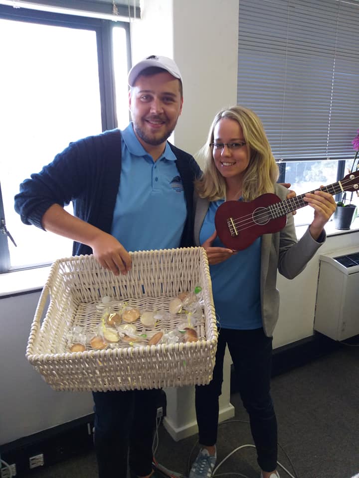TourvestDM's tweet photo. Biscuits and music! 😀 Who doesn't like to be serenaded? Thank you Legend Hospitality School for this great Tuesday treat... Desk drops all around! 👏

#DeskDrops #Music #OfficeFun #Surprise #Buscuits #Treats #TourvestDM @hospitality_vw @LegendResorts https://t.co/BE0rnHCneJ