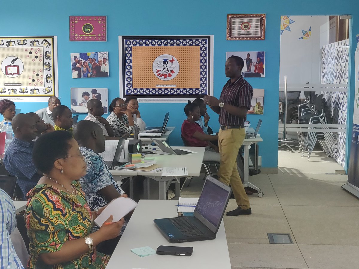 ChazRwige's tweet image. #DayTwo of Data Analysis & Visualization training to PO-RALG & MoEST staff at @dLabTz
#DataCleaning #DataStructuring session
#DataRevolutionTZ #DataForLocalImpact