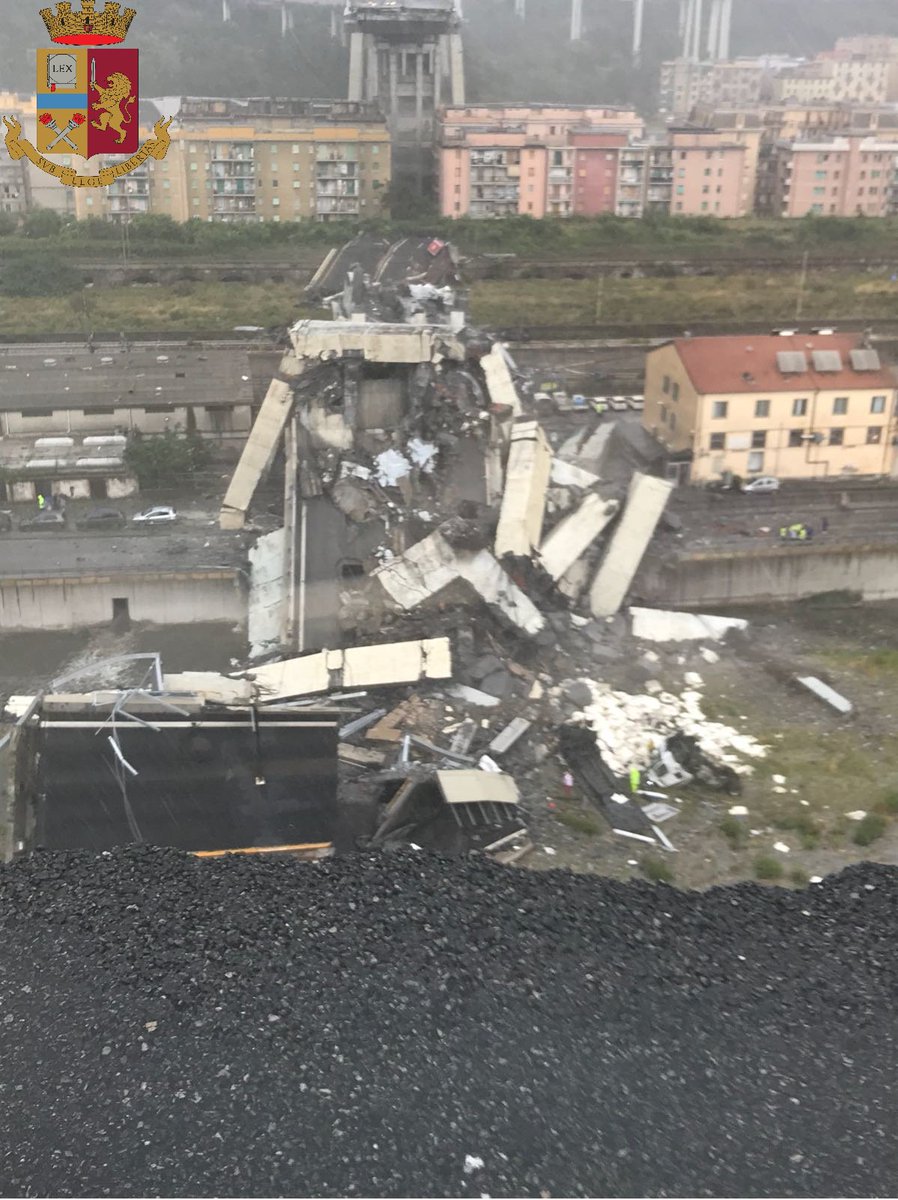 Polizia di stato on twitter: #14agosto #genova #crollo ... Polizia di stato genova