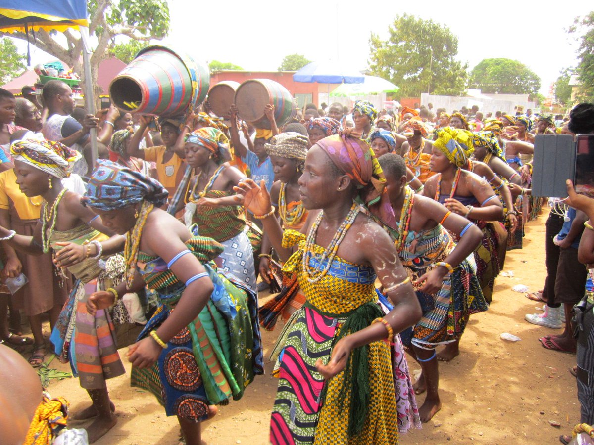 MOTACGhana's tweet photo. If you are a lover of awesome drum rhythms, then never miss the Anlo Hogbetsotso festival  which is celebrated by the chiefs and people of Anloga in the Volta Region. You are sure to be fascinated by diverse Borborbor rhythms. 
#SeeGhana #FeelGhana #WearGhana #EatGhana. https://t.co/qEta44lfYE