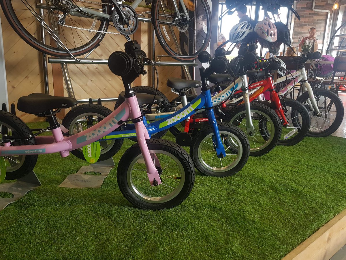 StocktonCycling's tweet photo. New stock built and on the shop floor!! #kidsbikes #stocktoncycling https://t.co/HXqrQ6L3ra