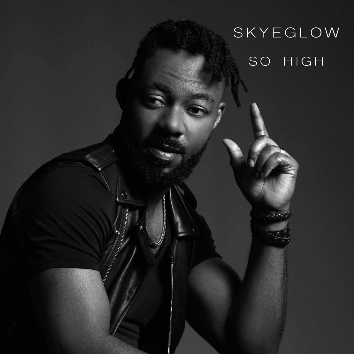 SPACE901FM's tweet image. #Tuesdayplaylist #NowPlaying &quot;So High&quot; by @skye_glow 
On @SpaceFM_901 W/ @kingdjcrash
Cc @okekechijioke11 
#MediaGuideStyle #mobilepunch #Spacefm901  #HitJam