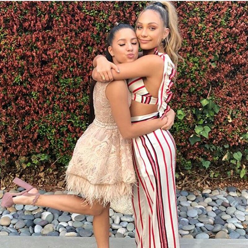 zieg_kenz's tweet photo. Sisterhood @kenzieziegler @maddieziegler https://t.co/G9lBQPTgEJ