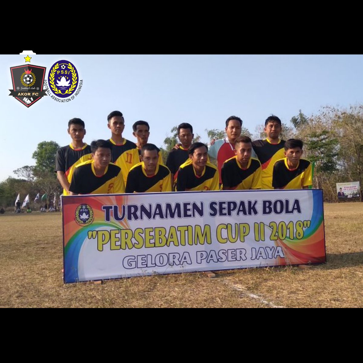 Alhamdulillah dipertandingan perdana ini kalian bisa imbangi gaya main club juara bertahan,walau kita kalah,namun kalah tipis 3-2🙏👍
Tetap semangat Akor Fc