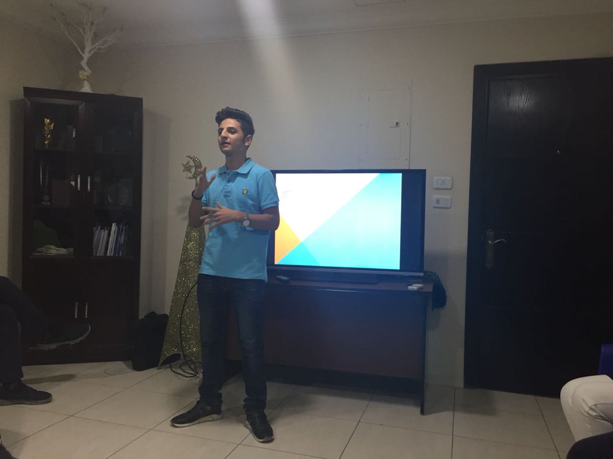intajICTJO's tweet photo. رائدالمحتوى الرقمي صاحب المركزالاول بمبادرة #روادالمحتوى الطالب #سعيد_عبدالنبي خلال تلقيه تدريبا قدمته شركة @qbsme عن آلية المشاريع بالشركة ومهارات #برمجة #تصميم #UIDesign #intaj_initiative @MoICTJO @edugovjo @ArabiHashtag @orangeJo #deltainformatics @RoyaTV @Alocloud @OmarRazzaz https://t.co/O5cGMN9vwB