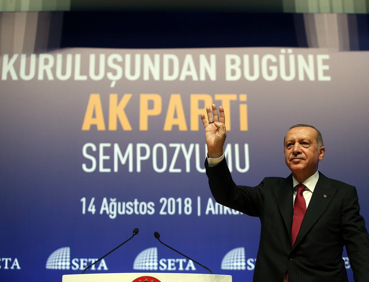 Ekonomi tetikçilerine vereceğimiz en güzel cevap, işimize dört elle sarılmak olacaktır. 

Daha çok üreteceğiz. Daha çok ihraç edeceğiz. Daha çok istihdam oluşturacağız.